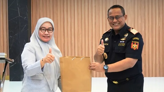 Bea Cukai Sulbagsel Gelar Dialog Kehumasan, Soroti Kekuatan Public Speaking