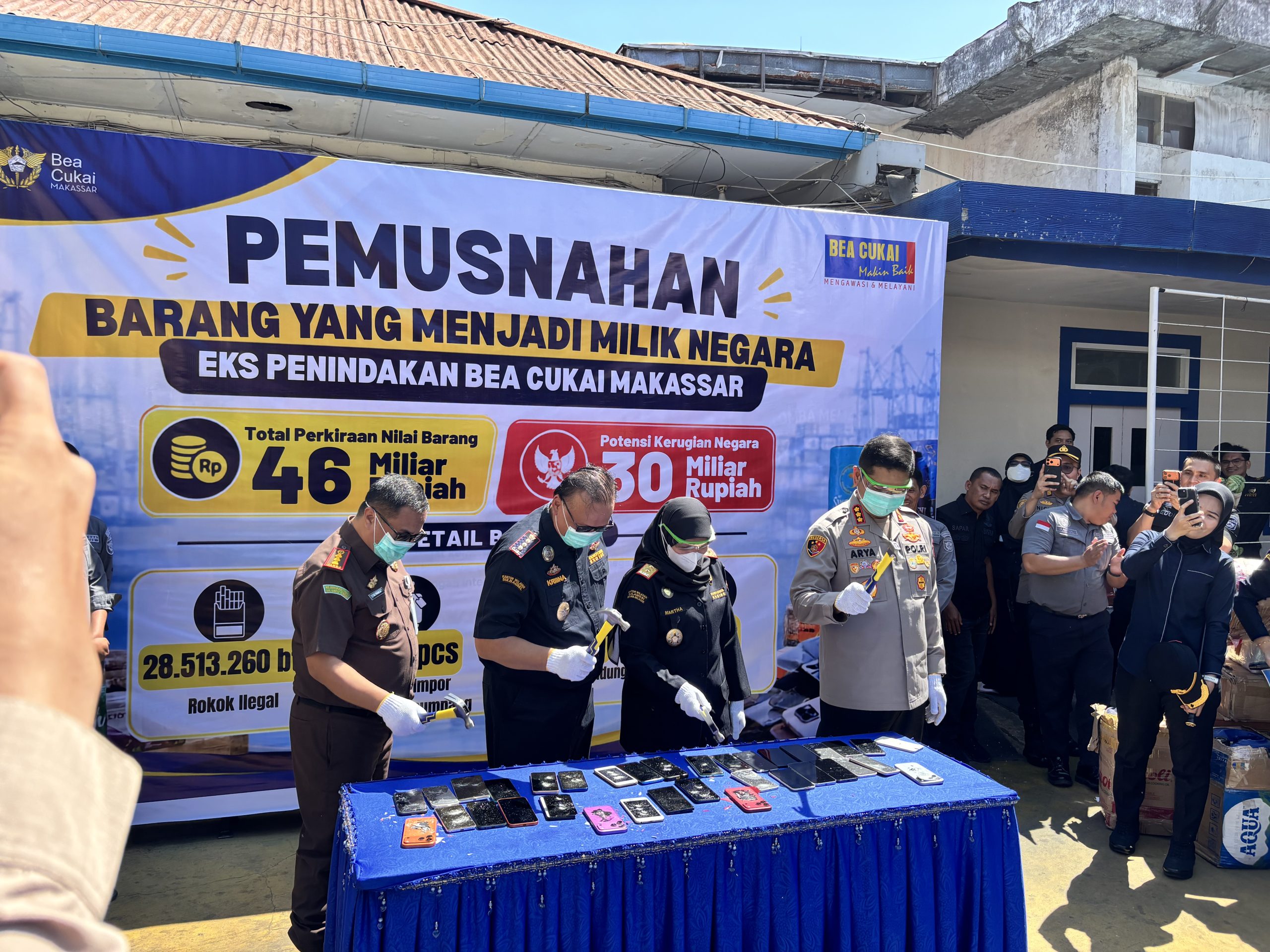Bea Cukai Makassar Musnahkan Barang Ilegal Senilai Rp46 Miliar