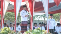 Hari_Santri_Nasional_2026_di_Kabupaten_Bekasi_Plt_Bupati_Tegaskan_Santri_Modern_Wajib_Kuasai_Teknologi_dan_Pembangunan Santri Bekasi Wajib Melek Teknologi, Plt Bupati Asep Surya Atmaja Tekankan Peran Pembangunan di Hari Santri 2026